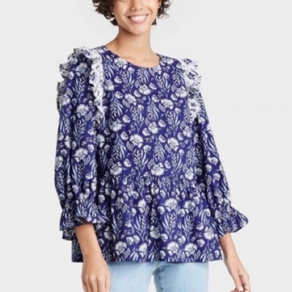 Universal Thread Blue Floral Ruffle Cotton Top‎